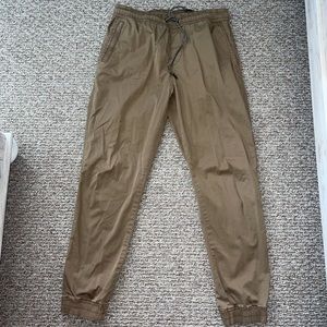 Union brand men’s Tan joggers